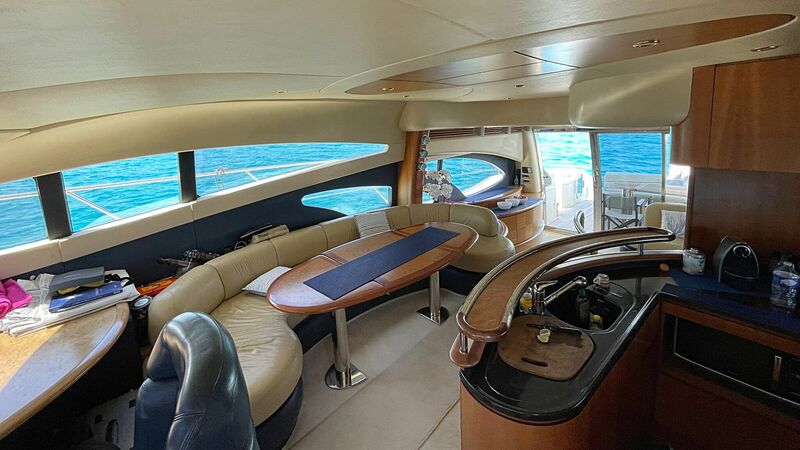 AZIMUT 62